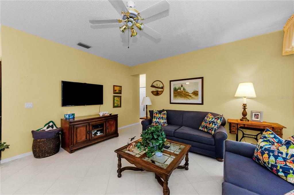 Dunedin, Florida, 34698, United States, 4 Bedrooms Bedrooms, ,2 BathroomsBathrooms,Residential,For Sale,1848616