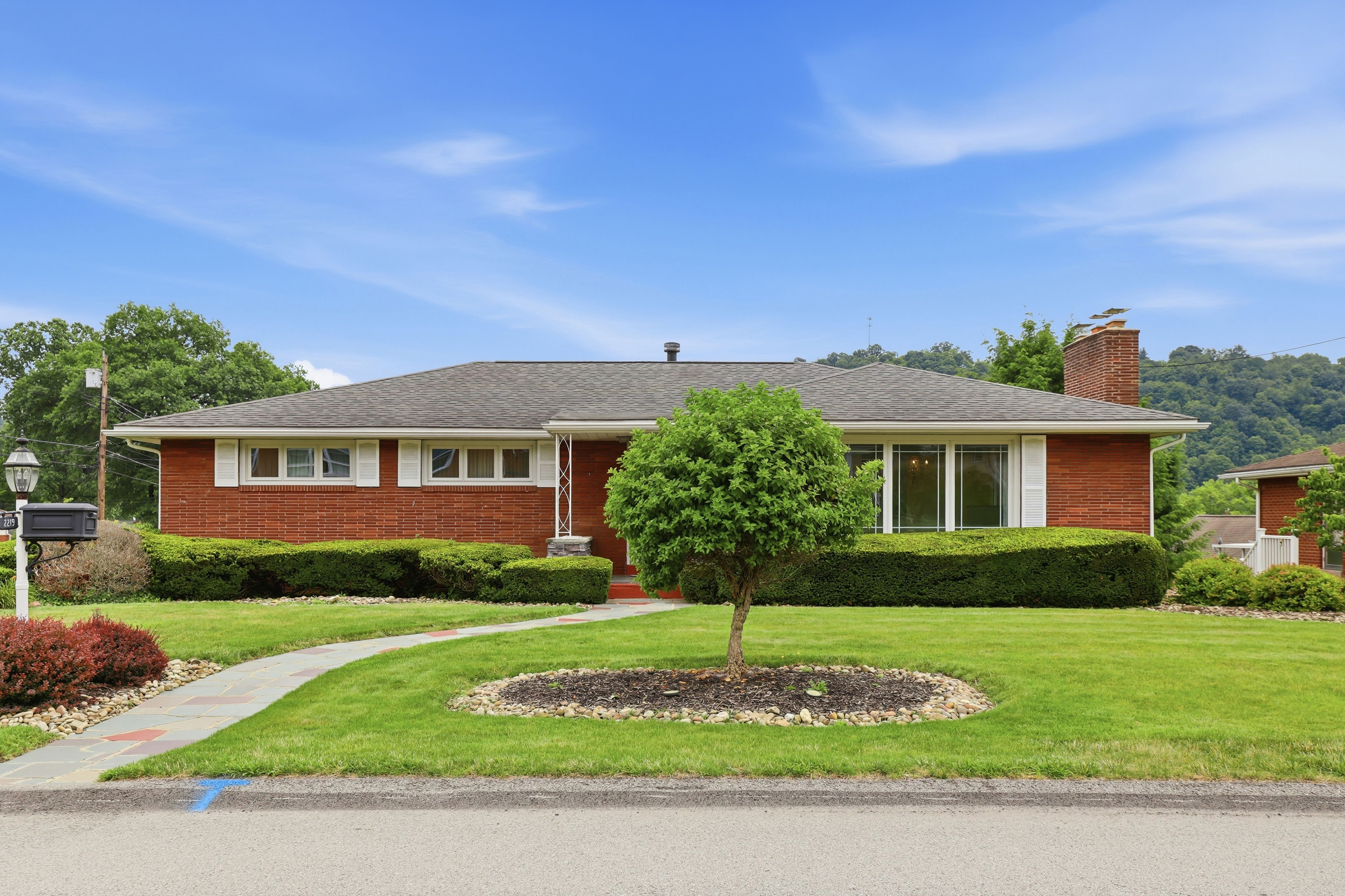  2219 Fawcett Avenue, White Oak, PA 15131 - 物件實景