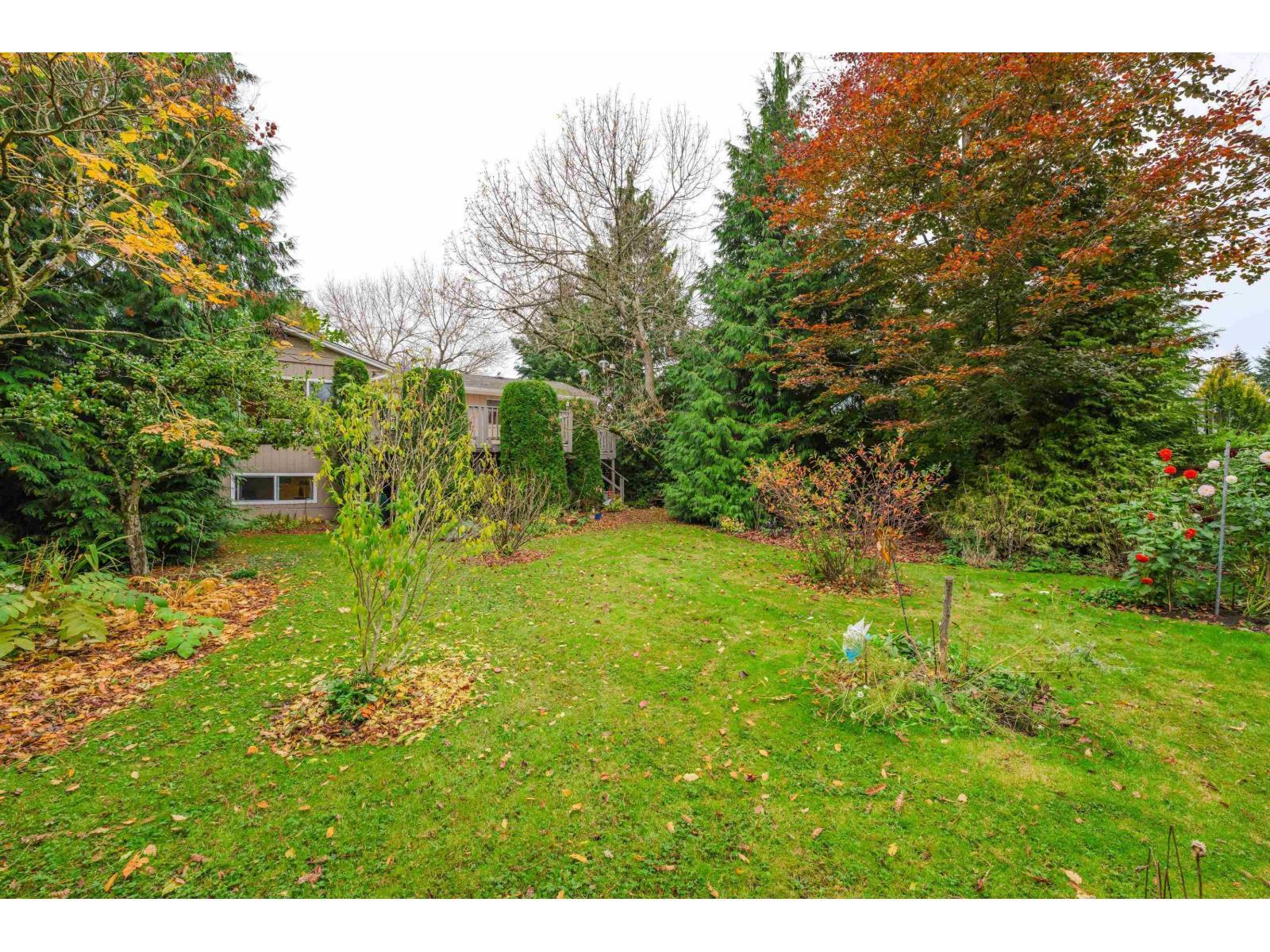 WHITE ROCK, British Columbia, V4B 4T7, CA, 4 Bedrooms Bedrooms, ,2 BathroomsBathrooms,Residential,For Sale,1951469