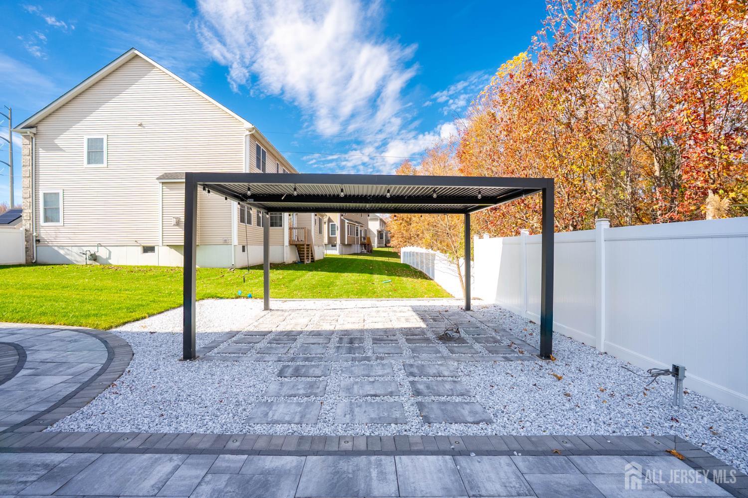 Monroe, New Jersey, 08831, United States, 5 Bedrooms Bedrooms, ,4 BathroomsBathrooms,Residential,For Sale,1987406