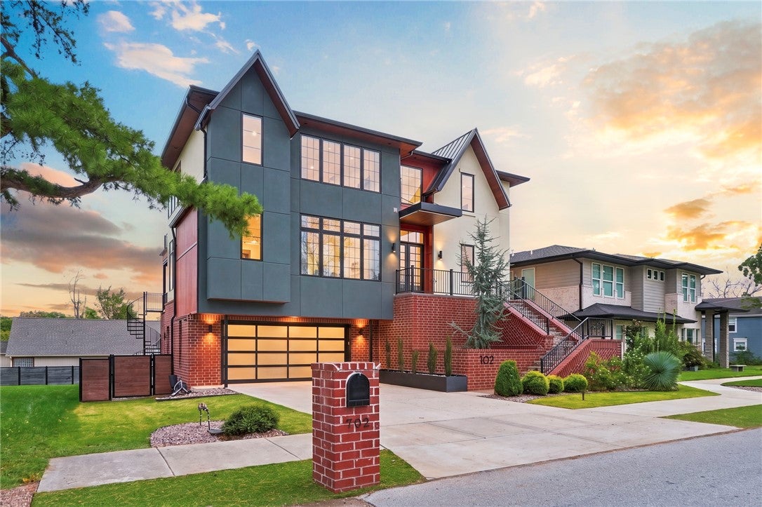 A St, Bentonville, AR 72712