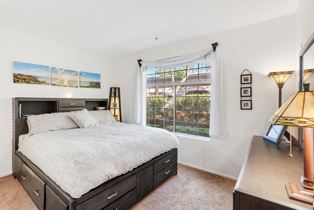 San Diego, California, 92128, United States, 2 Bedrooms Bedrooms, ,2 BathroomsBathrooms,Residential,For Sale,2001804