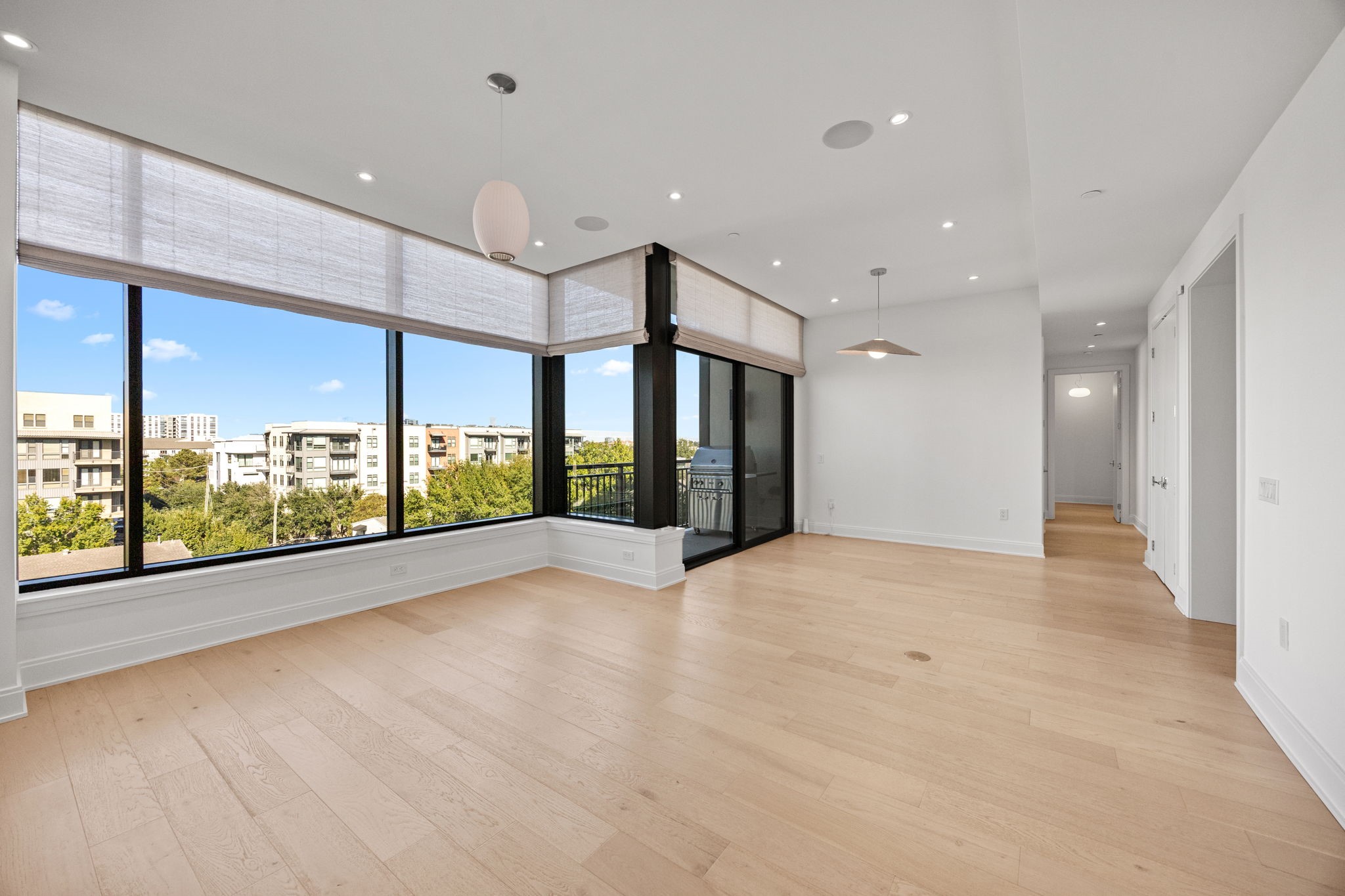  2323 W Main Street #506 - 物件實景