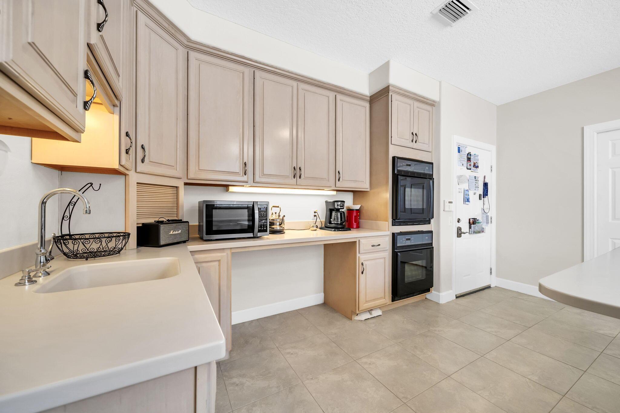 Fort Walton Beach, Florida, 32547, United States, 4 Bedrooms Bedrooms, ,4 BathroomsBathrooms,Residential,For Sale,2008970