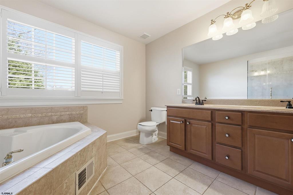 Egg Harbor Township, New Jersey, 08234, United States, 4 Bedrooms Bedrooms, ,3 BathroomsBathrooms,Residential,For Sale,2005825