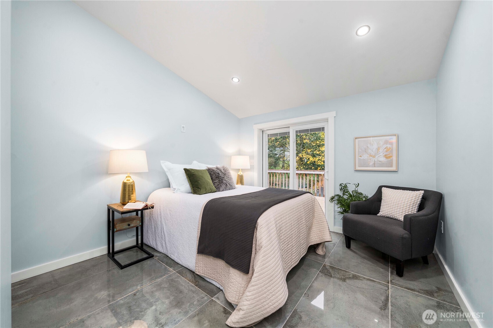 Fall City, Washington, 98025, United States, 2 Bedrooms Bedrooms, ,3 BathroomsBathrooms,Residential,For Sale,1987956