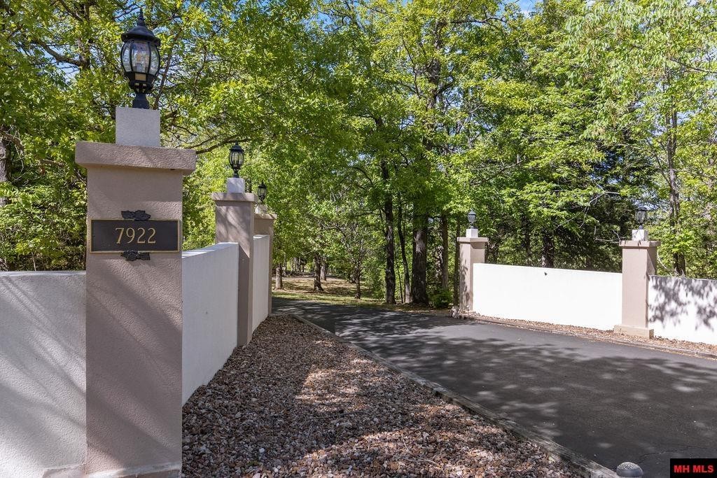 7922 HWY 201 SOUTH, Mountain Home, Arkansas, 72653, United States, 5 Bedrooms Bedrooms, ,6 BathroomsBathrooms,Residential,For Sale,7922 HWY 201 SOUTH,1266257