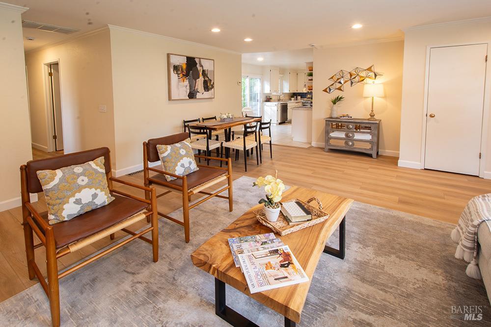 Sonoma, California, 95476, United States, 3 Bedrooms Bedrooms, ,2 BathroomsBathrooms,Residential,For Sale,1943172