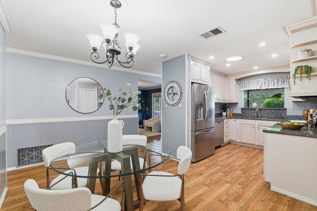 San Jose, California, 95123, United States, 3 Bedrooms Bedrooms, ,2 BathroomsBathrooms,Residential,For Sale,1975297