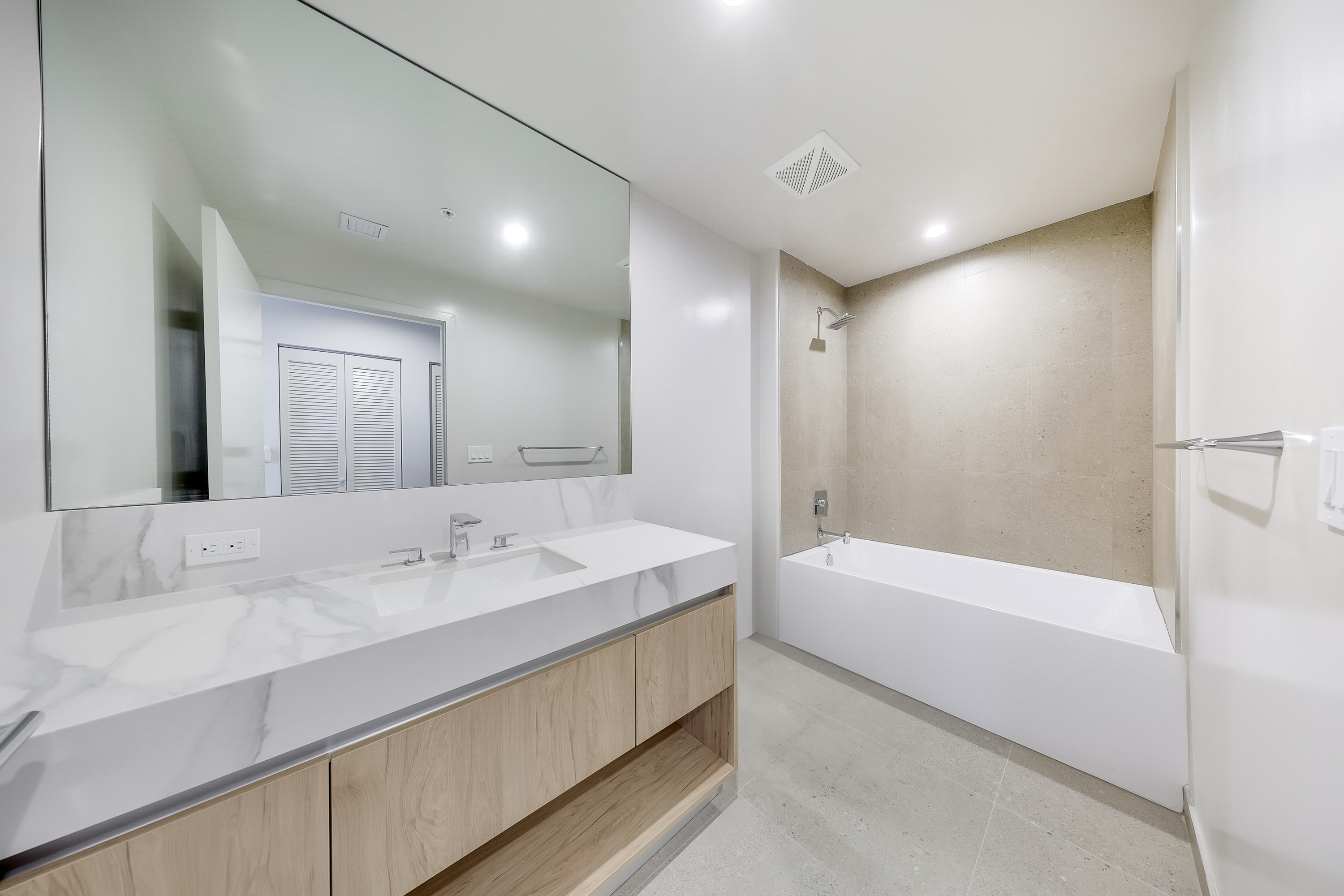  11 NE 6th St, Miami, FL, 33132 - 物件實景