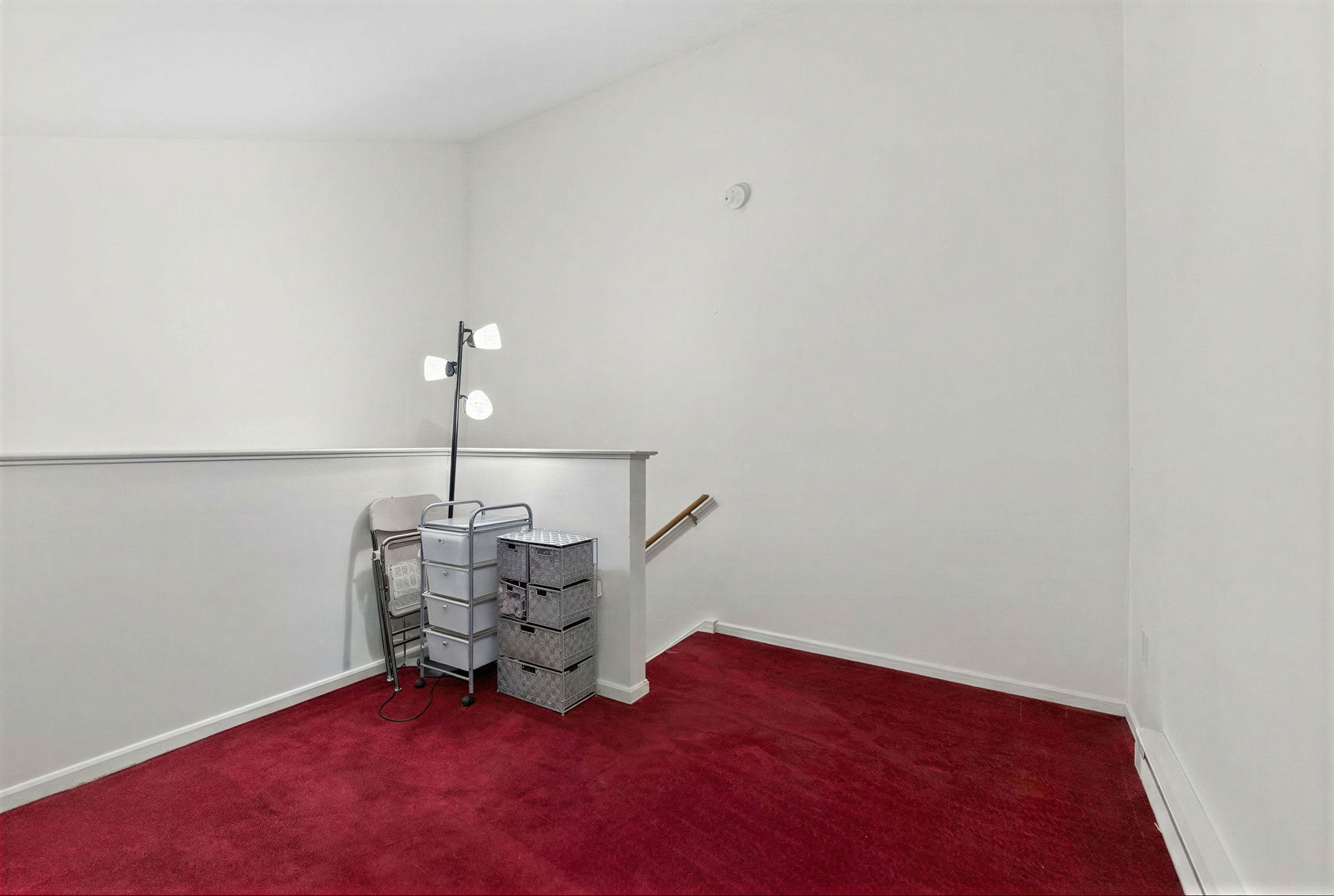  ?Village Green? Second Floor Condominium - 物件實景