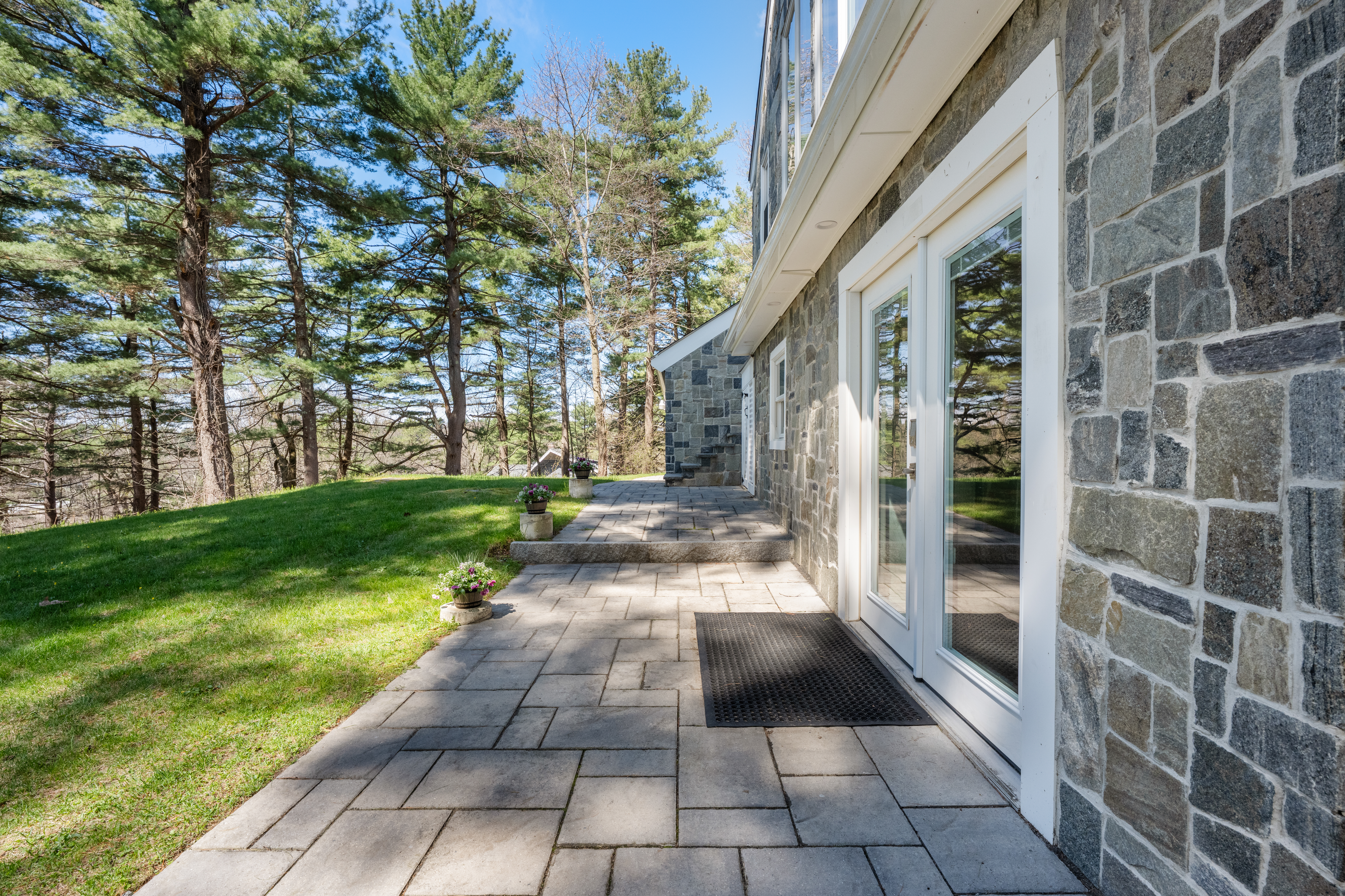  40 Hobbs Brook Road, Weston, MA, 02493 - 物件實景