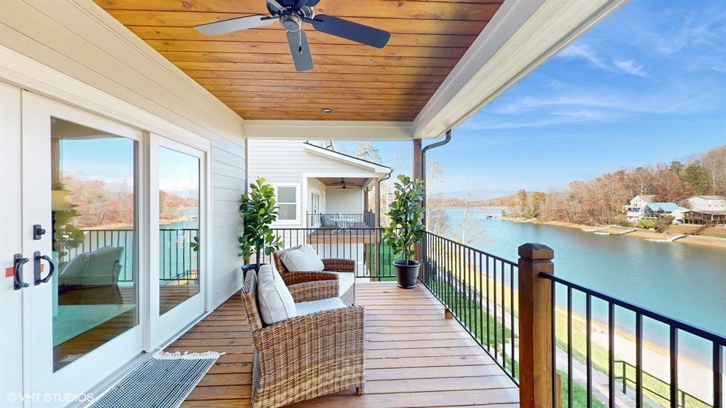 Hiawassee, Georgia, 30546, United States, 4 Bedrooms Bedrooms, ,5 BathroomsBathrooms,Residential,For Sale,1978790