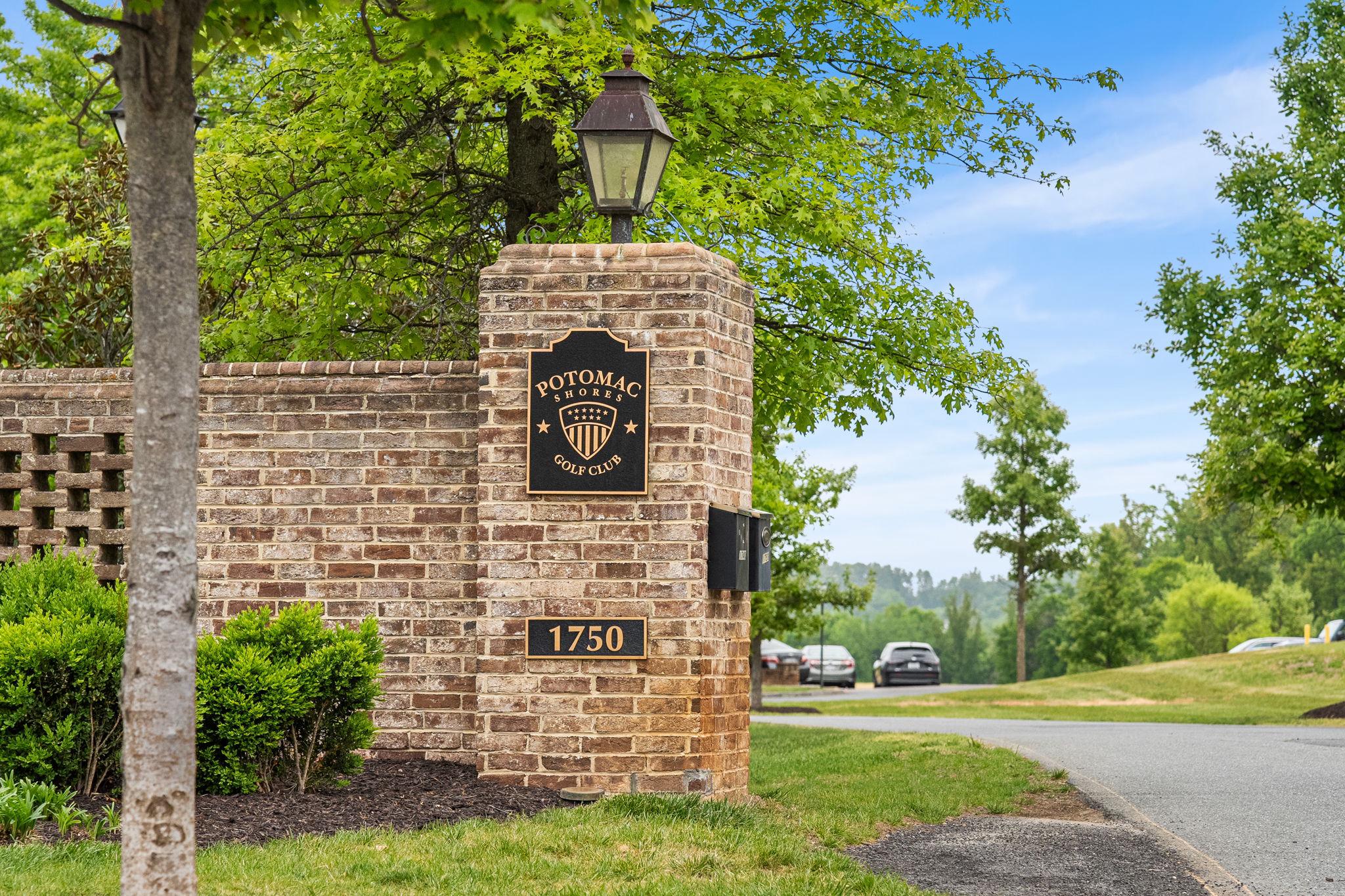  18120 Moss Garden Road, Dumfries, VA, 22026 - 物件實景
