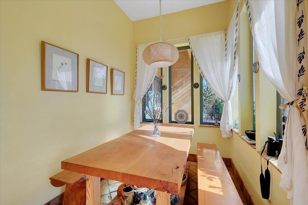 Oregon House, California, 95962, United States, 3 Bedrooms Bedrooms, ,3 BathroomsBathrooms,Residential,For Sale,2031122