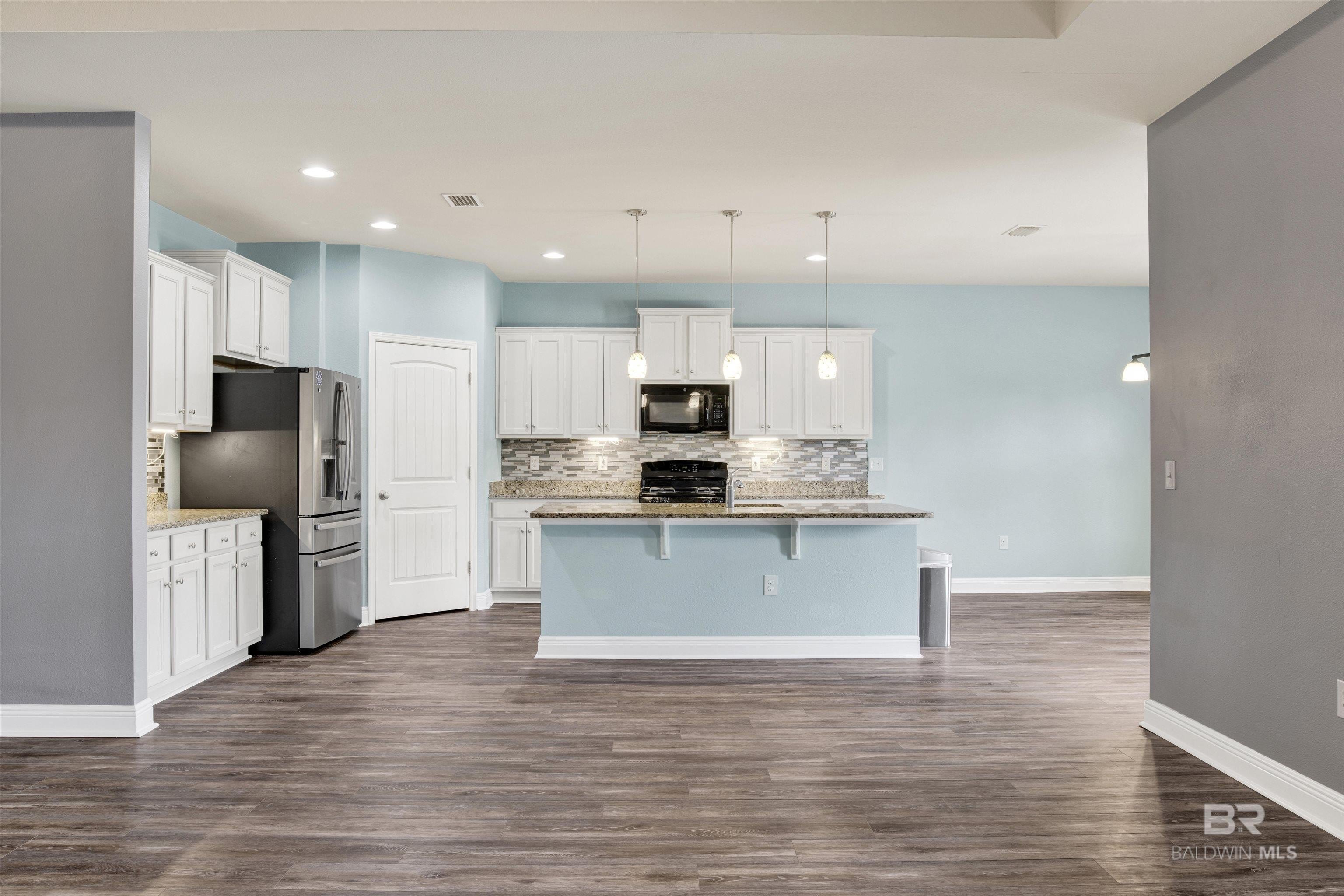 Gulf Shores, Alabama, 36542, United States, 4 Bedrooms Bedrooms, ,3 BathroomsBathrooms,Residential,For Sale,1977094