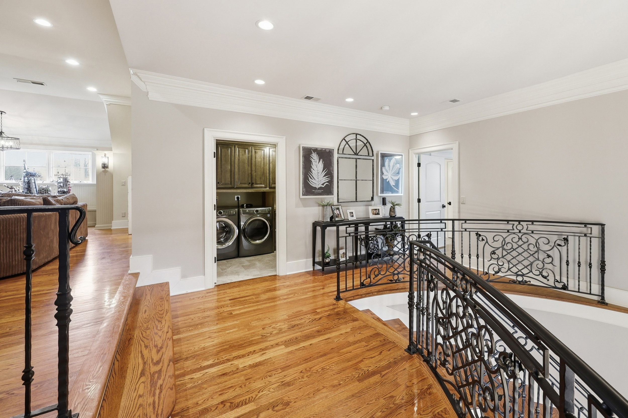  4848 Chelmsbury Lane - 物件實景