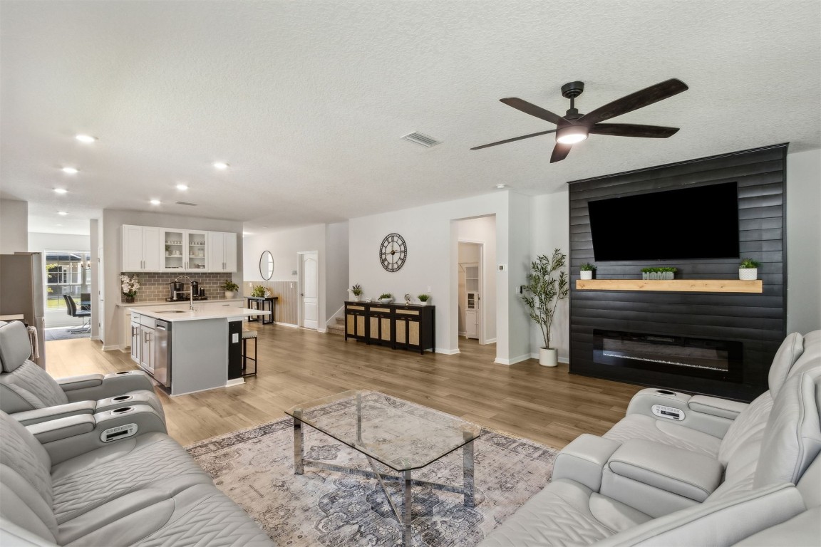 Yulee, Florida, 32097, United States, 4 Bedrooms Bedrooms, ,3 BathroomsBathrooms,Residential,For Sale,1920102