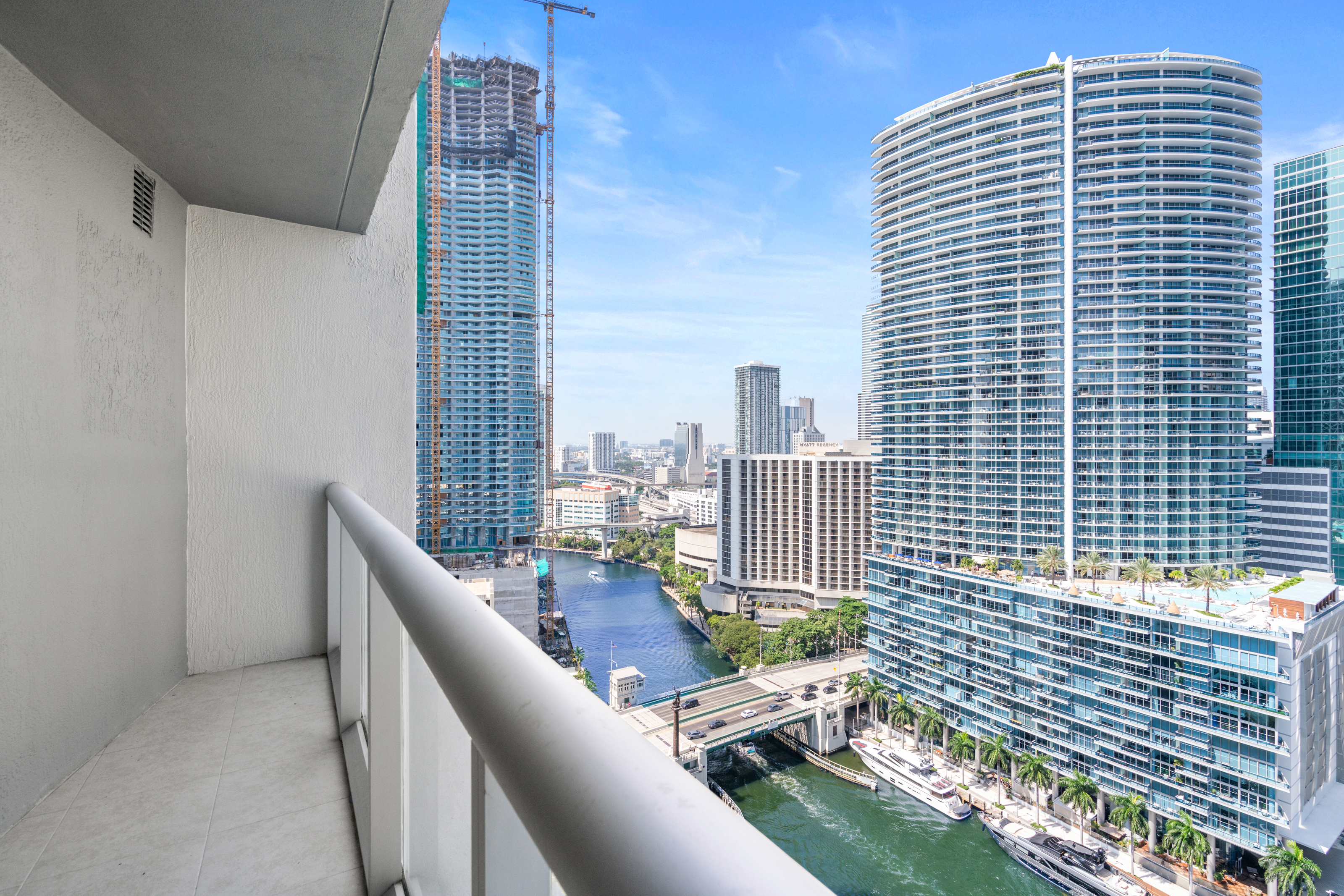  475 Brickell Ave, Miami, FL, 33131 - 物件實景