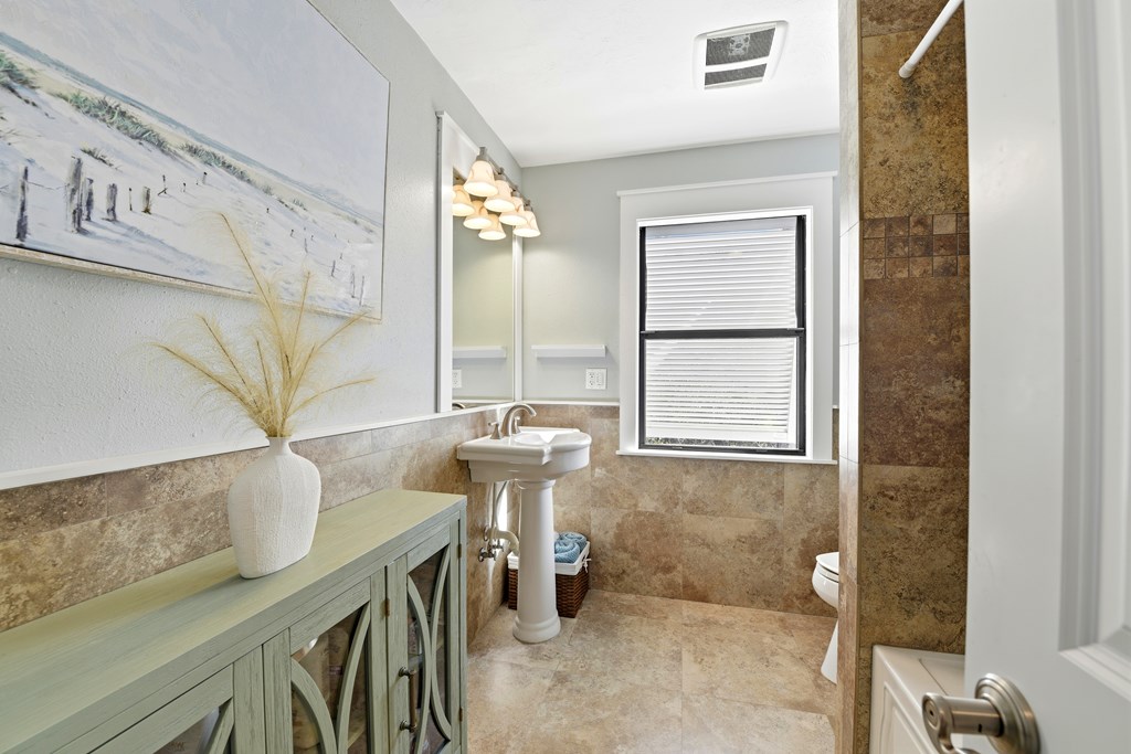 St. George Island, Florida, 32328, United States, 4 Bedrooms Bedrooms, ,2 BathroomsBathrooms,Residential,For Sale,2005204