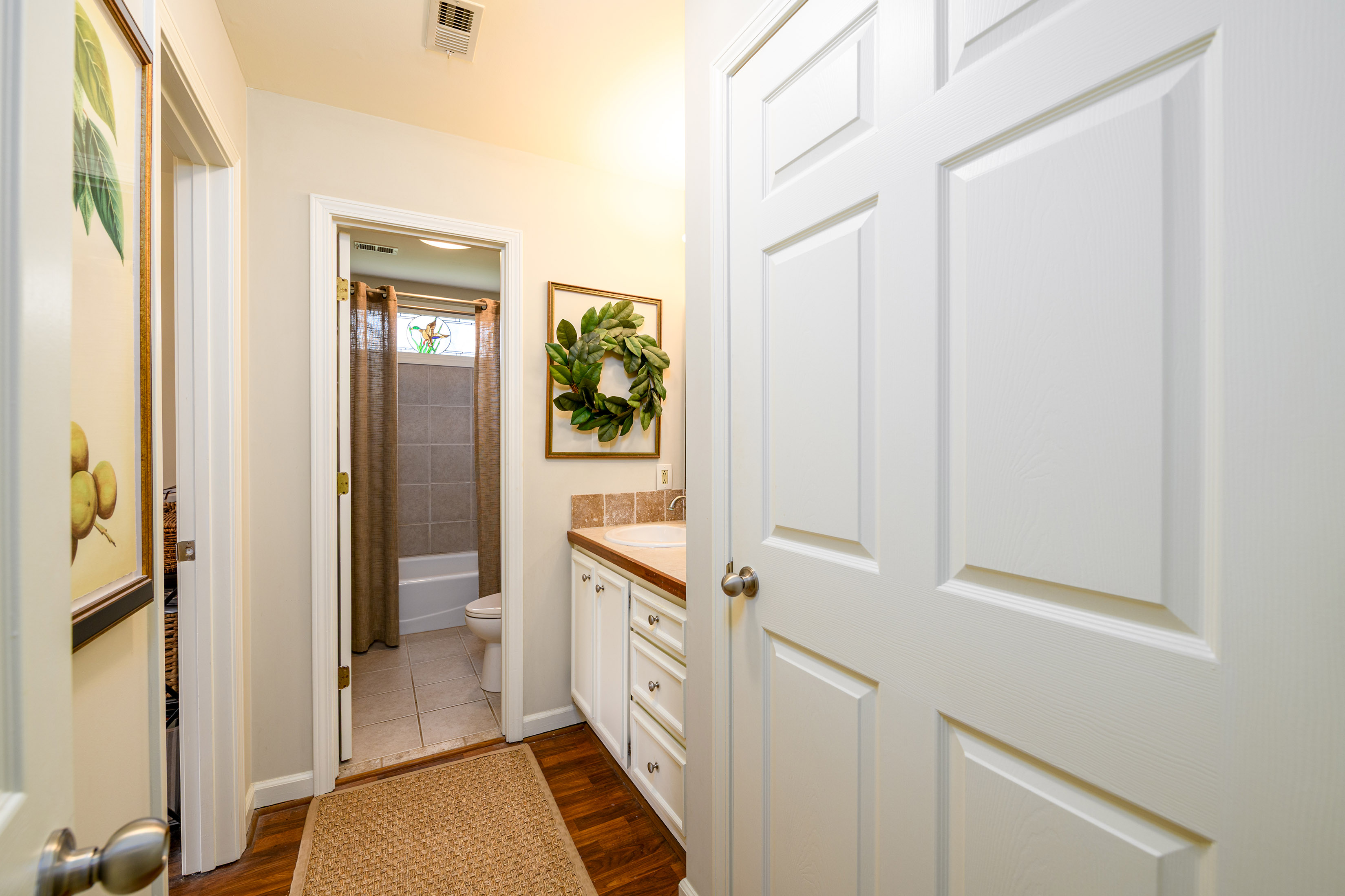  Lakefront Estate with Private Dock, Guest Home and Pool - 物件實景