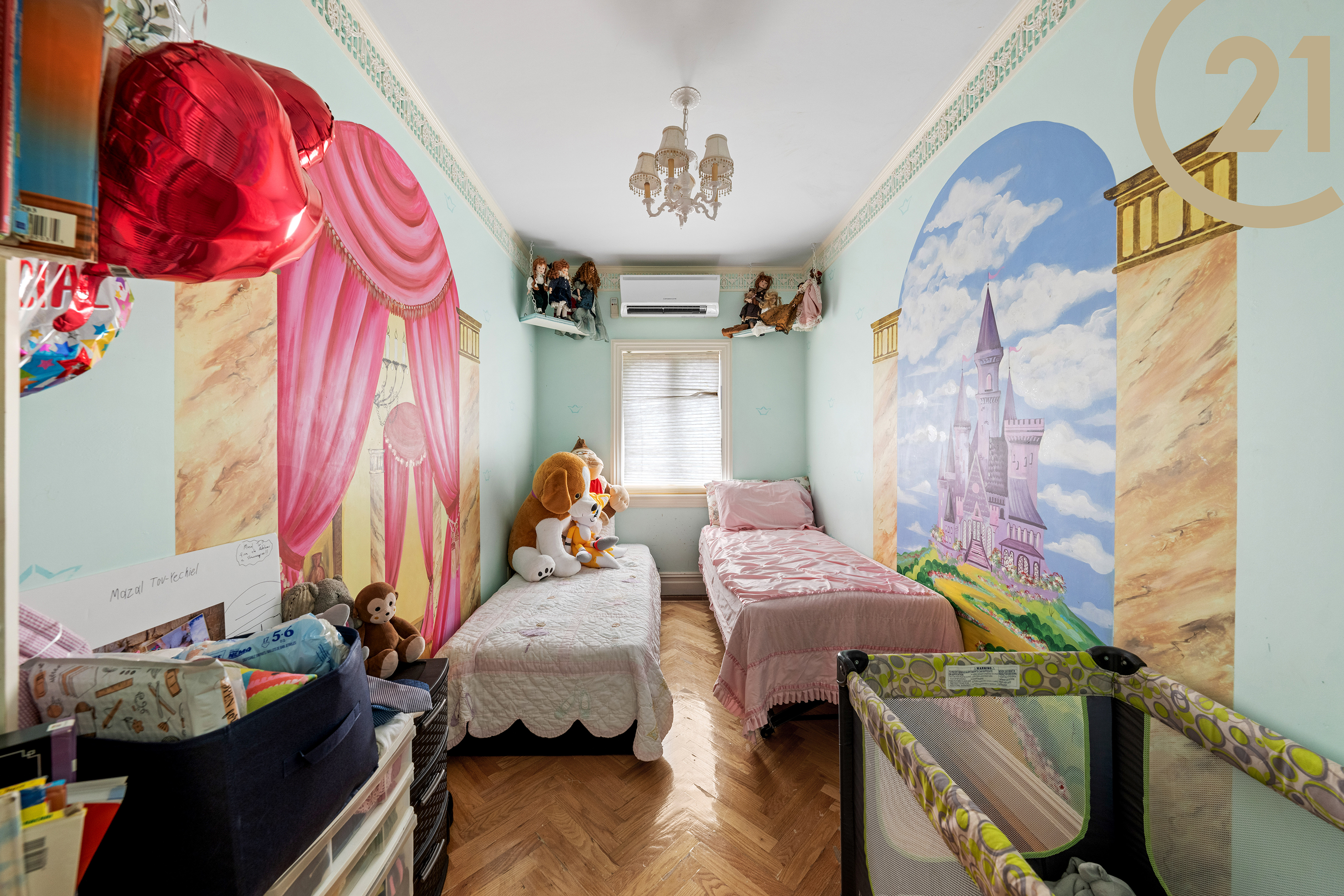 Brooklyn, New York, 11229, United States, 9 Bedrooms Bedrooms, ,6 BathroomsBathrooms,Residential,For Sale,1981070