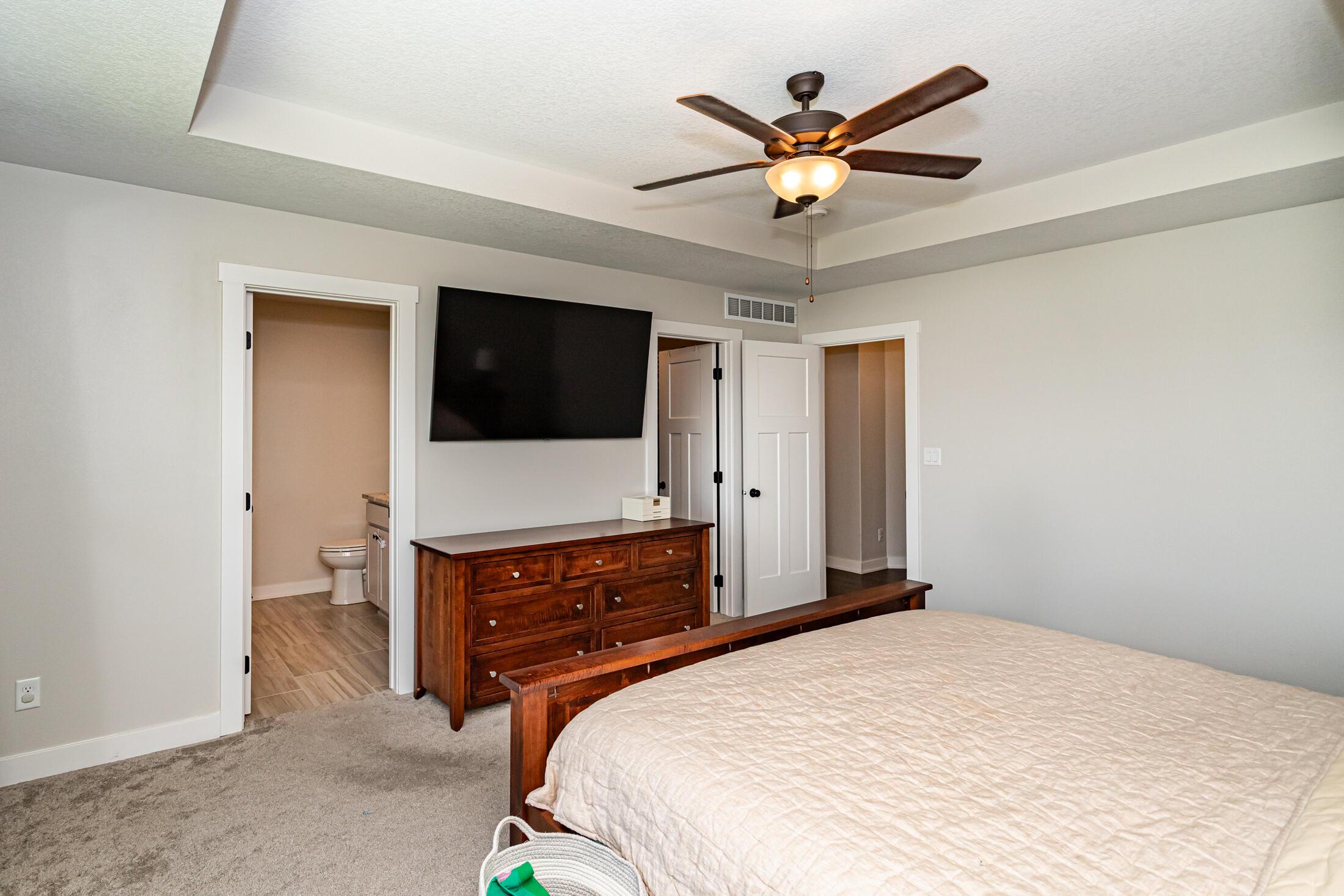 Huxley, Iowa, 50124, United States, 4 Bedrooms Bedrooms, ,3 BathroomsBathrooms,Residential,For Sale,1915639