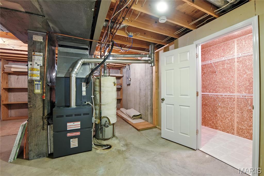 Maryland Heights, Missouri, 63043, United States, 3 Bedrooms Bedrooms, ,4 BathroomsBathrooms,Residential,For Sale,1892007