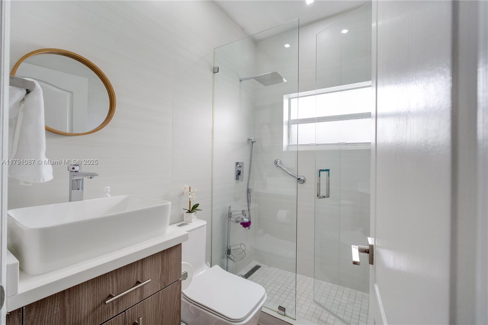 Doral, Florida, 33178, United States, 3 Bedrooms Bedrooms, ,2 BathroomsBathrooms,Residential,For Sale,1795059