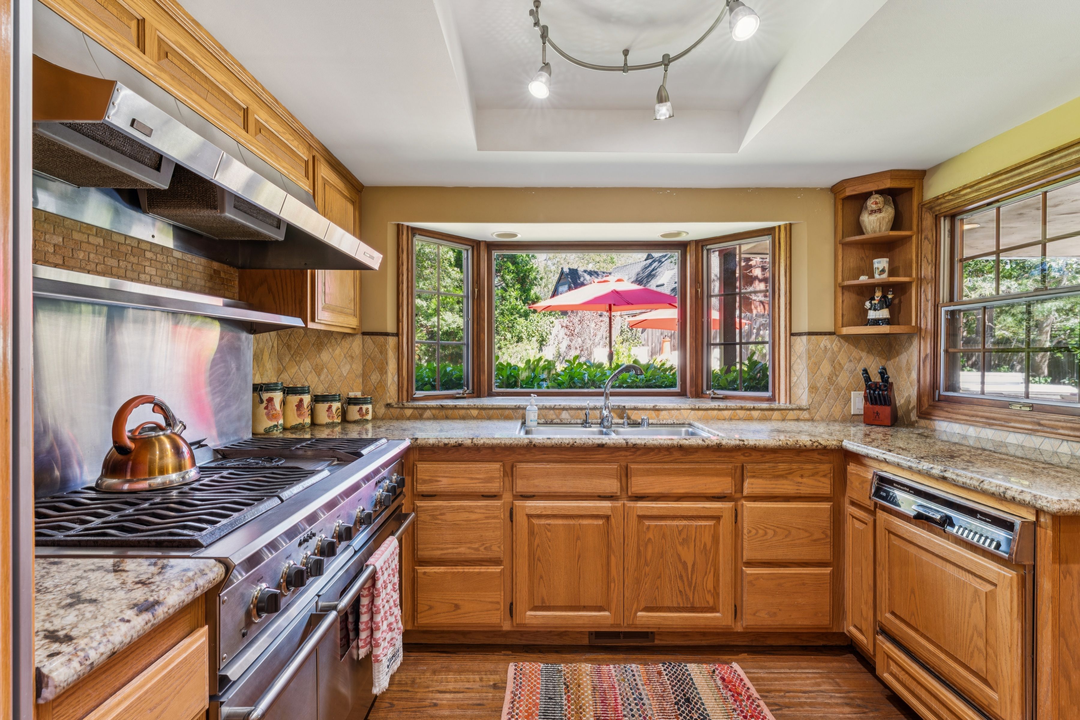  28476 North Shore Road, Lake Arrowhead, CA 92352 - 物件實景