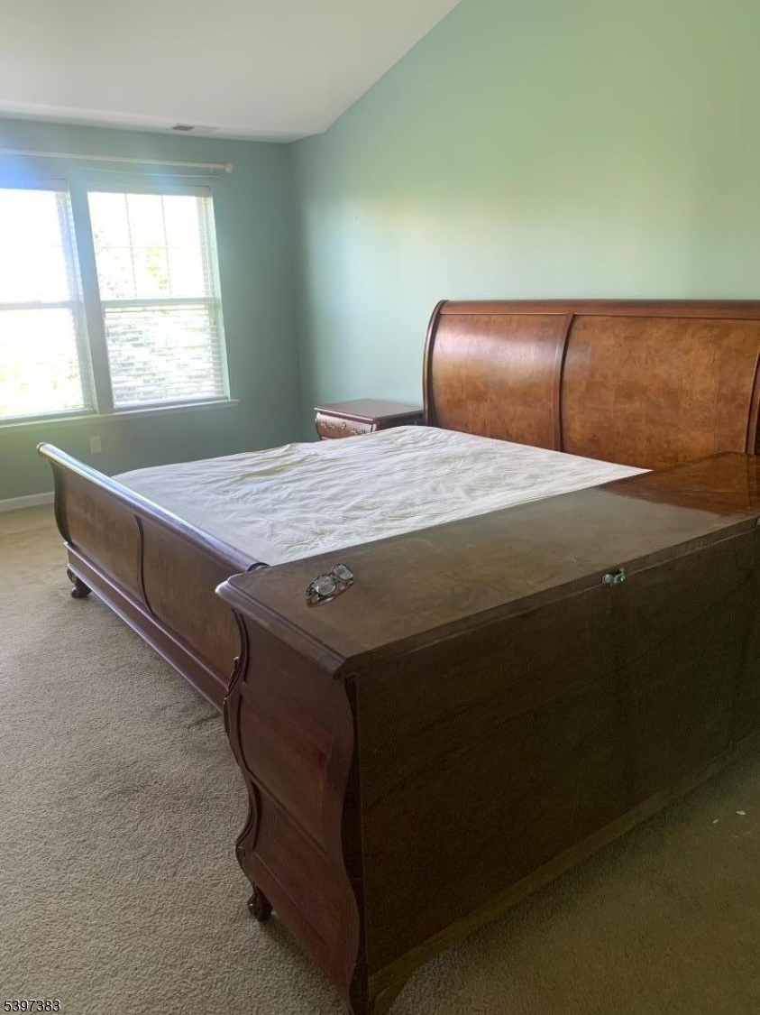 Allamuchy Twp., New Jersey, 07840, United States, 3 Bedrooms Bedrooms, ,3 BathroomsBathrooms,Residential,For Sale,1993571