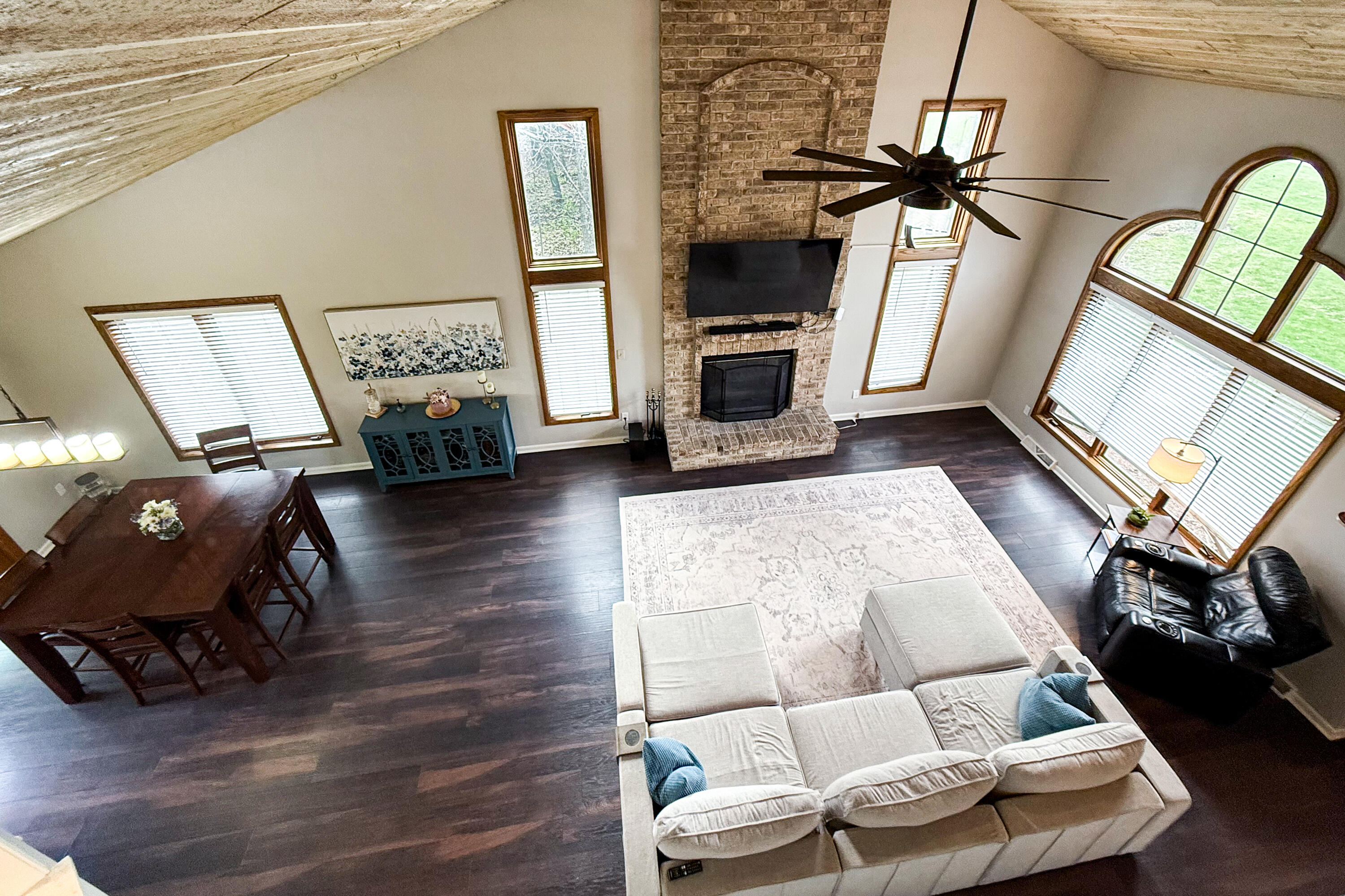 Muskego, Wisconsin, 53150, United States, 3 Bedrooms Bedrooms, ,3 BathroomsBathrooms,Residential,For Sale,2048106
