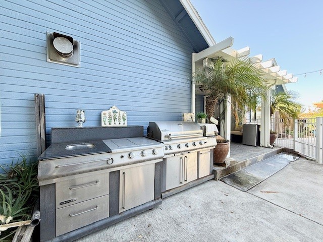 Patterson, California, 95363, United States, 3 Bedrooms Bedrooms, ,4 BathroomsBathrooms,Residential,For Sale,1983213