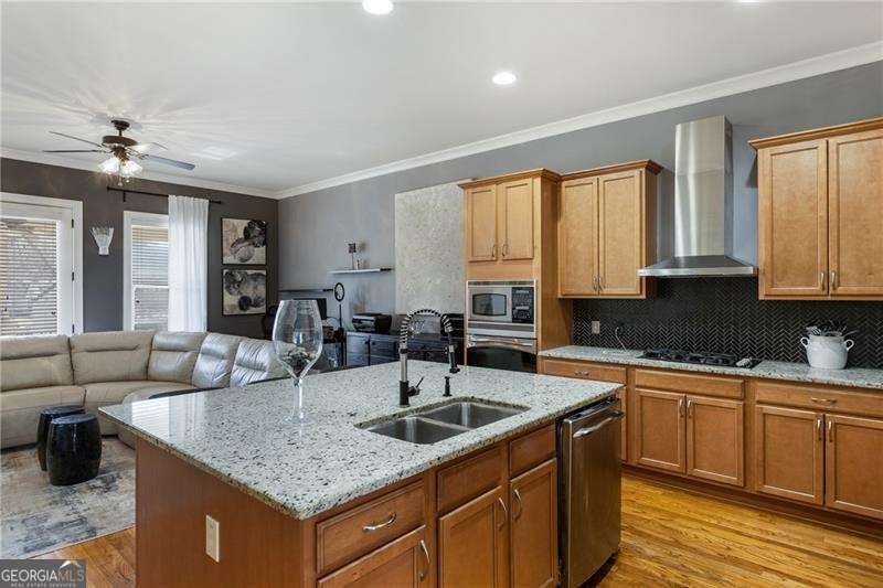 Atlanta, Georgia, 30363, United States, 3 Bedrooms Bedrooms, ,4 BathroomsBathrooms,Residential,For Sale,1913056