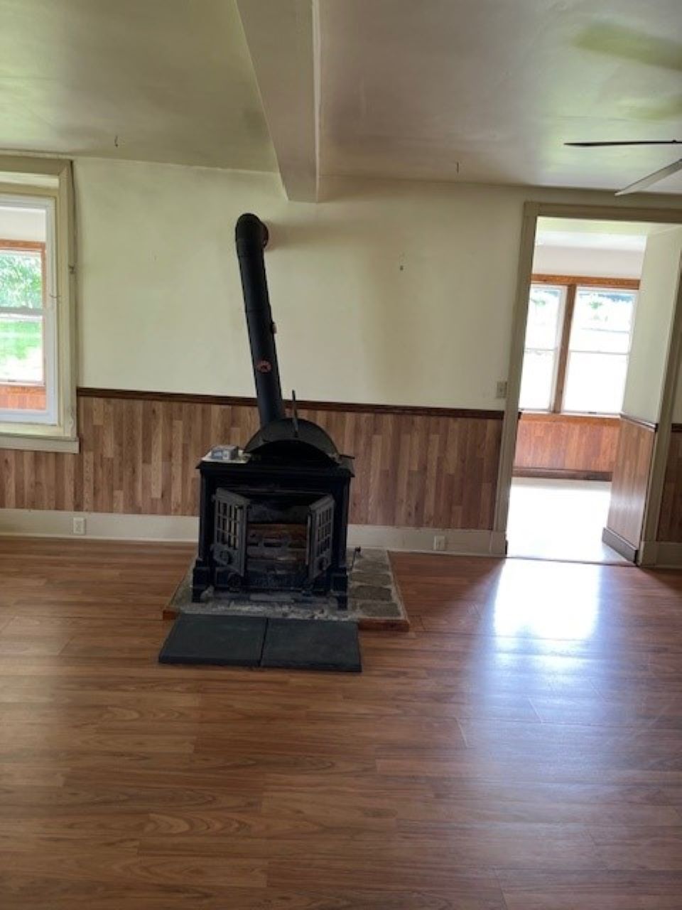 Lenhartsville, Pennsylvania, 19534, United States, 3 Bedrooms Bedrooms, ,2 BathroomsBathrooms,Residential,For Sale,1978462