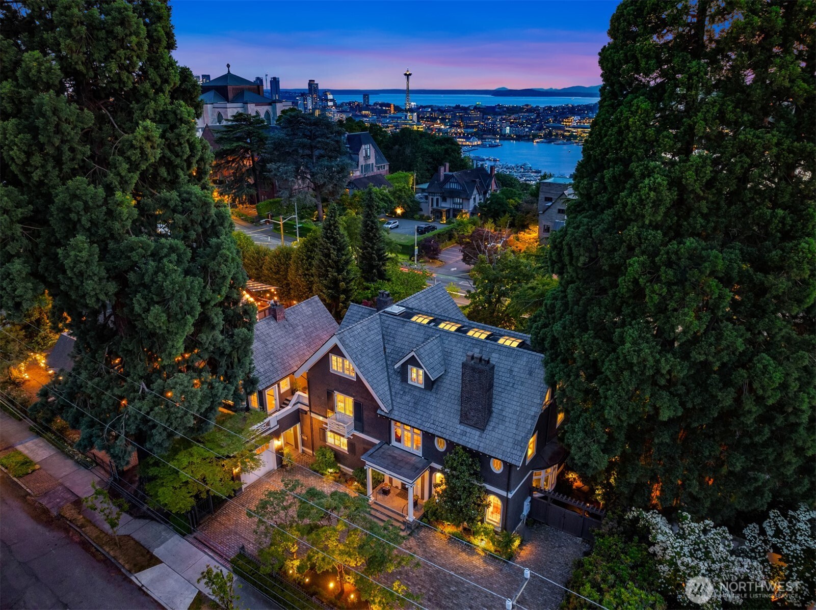 Seattle, Washington, 98102, United States, 5 Bedrooms Bedrooms, ,6 BathroomsBathrooms,Residential,For Sale,1891180