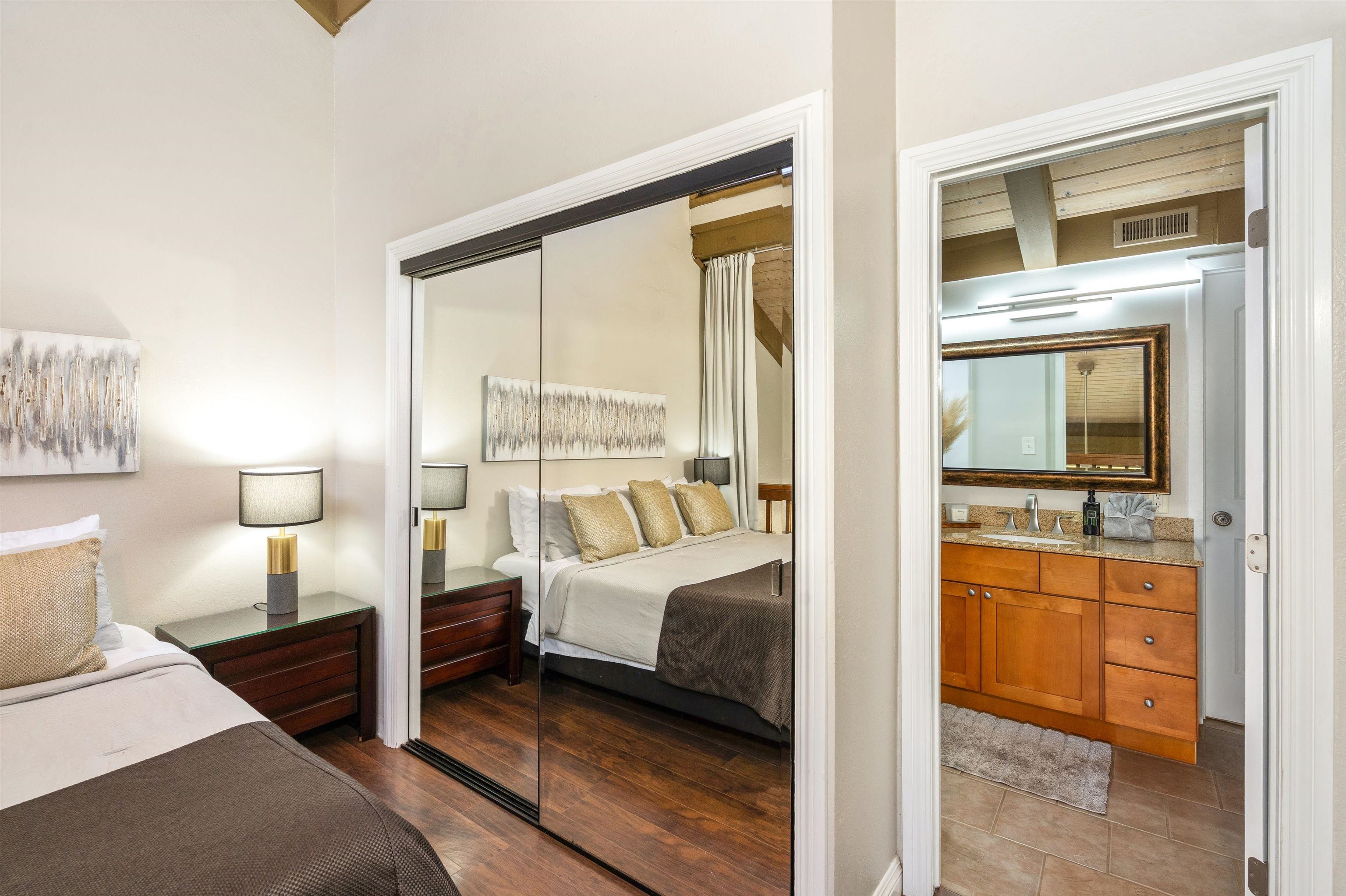 Kihei, Hawaii, 96753, United States, 2 Bedrooms Bedrooms, ,2 BathroomsBathrooms,Residential,For Sale,1867165