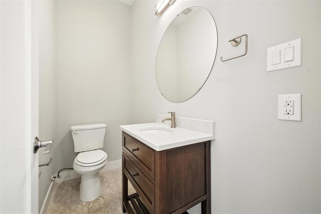 Dallas, Texas, 75204, United States, 3 Bedrooms Bedrooms, ,4 BathroomsBathrooms,Residential,For Sale,1905931