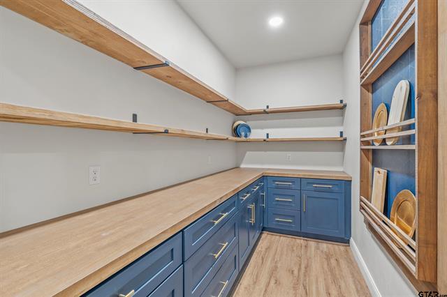 Holly Lake Ranch, Texas, 75765, United States, 4 Bedrooms Bedrooms, ,2 BathroomsBathrooms,Residential,For Sale,1978220