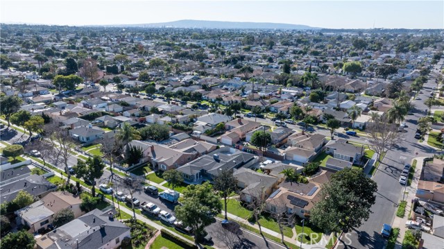 Long Beach, California, 90805, United States, 4 Bedrooms Bedrooms, ,2 BathroomsBathrooms,Residential,For Sale,2048127