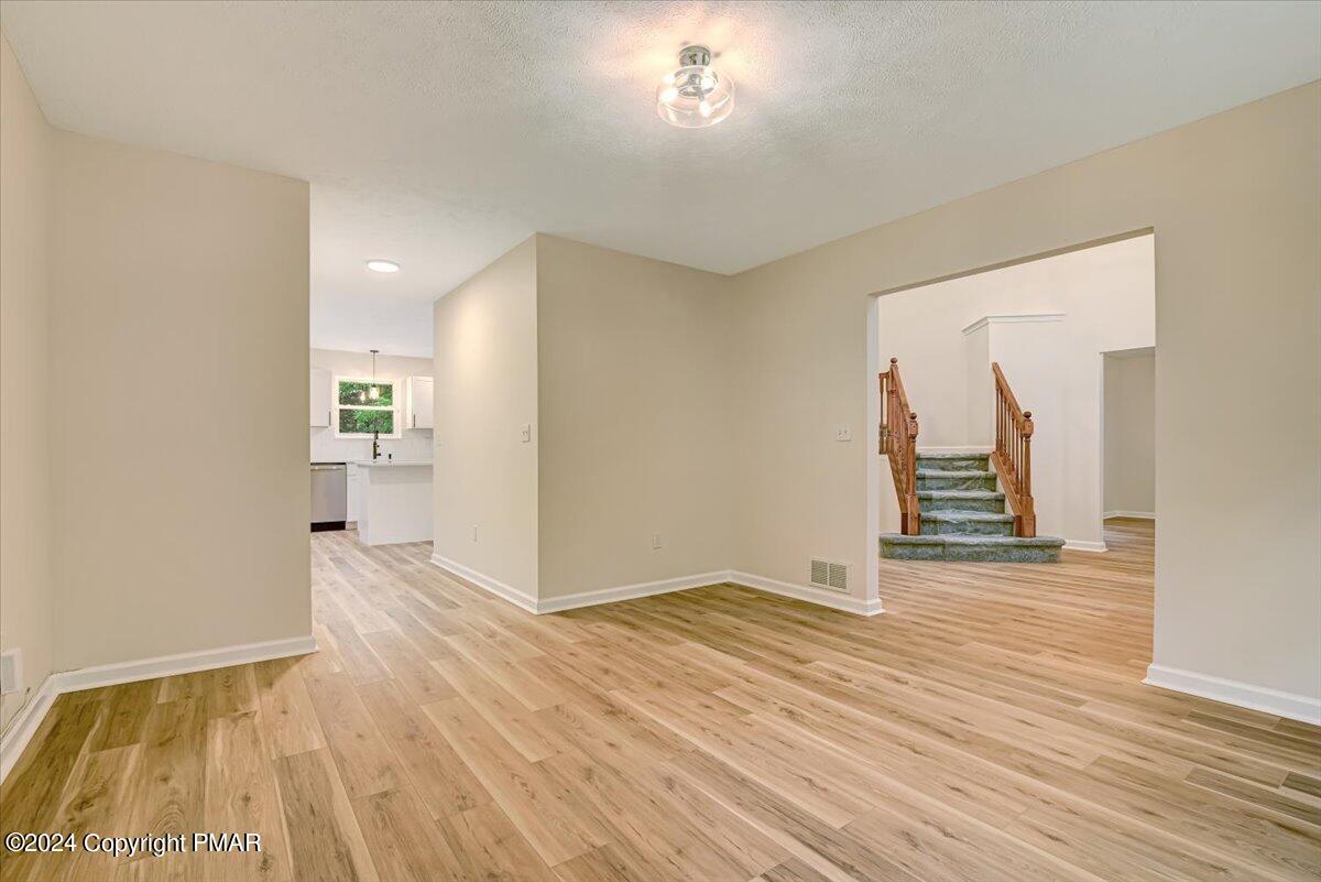 Stroudsburg, Pennsylvania, 18360, United States, 4 Bedrooms Bedrooms, ,3 BathroomsBathrooms,Residential,For Sale,1858014