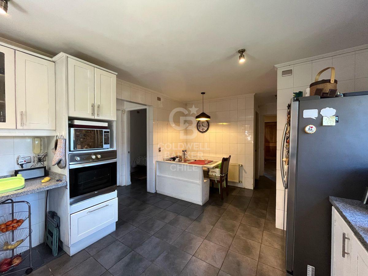 Puerto Varas, Chile, 5 Bedrooms Bedrooms, ,4 BathroomsBathrooms,Residential,For Sale,1908345