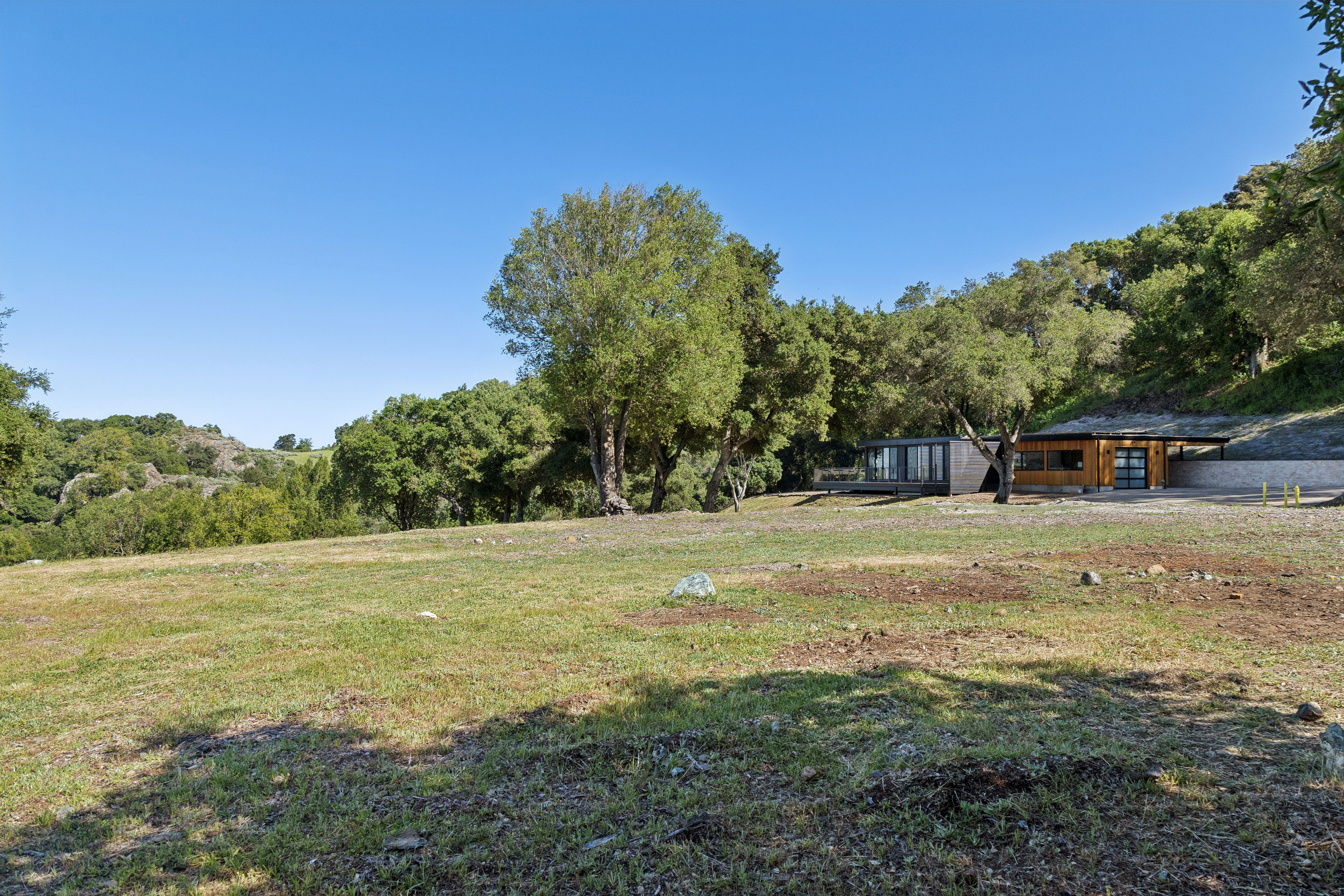  Modern Off-Grid Compound with Panoramic Valley Views - 物件實景