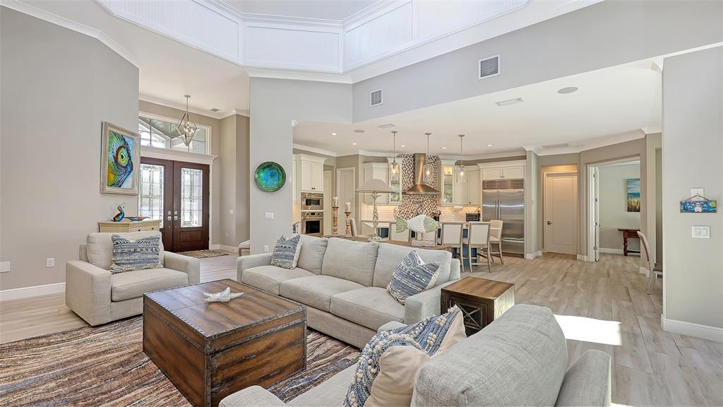 Sarasota, Florida, 34236, United States, 3 Bedrooms Bedrooms, ,4 BathroomsBathrooms,Residential,For Sale,1987814