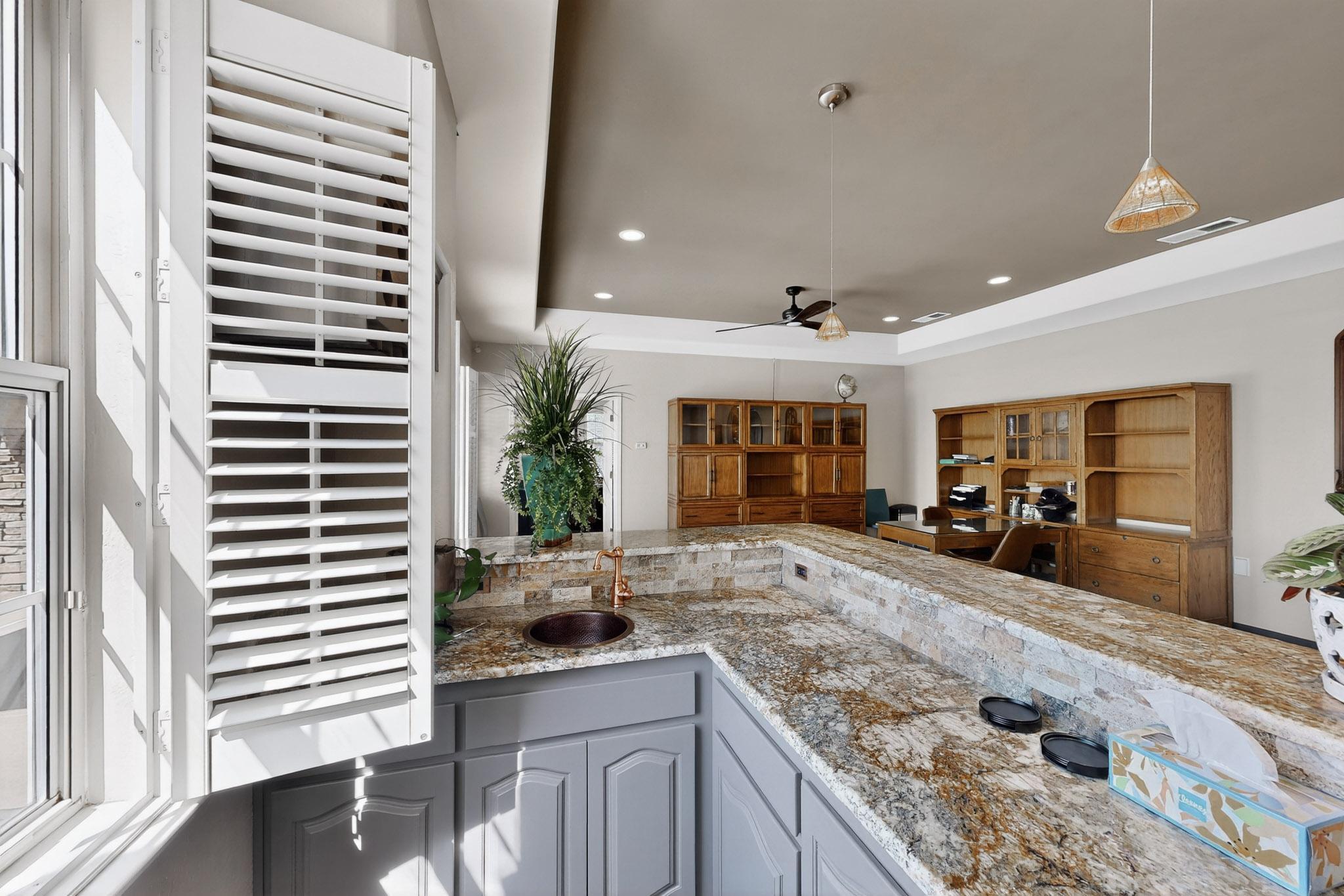 Albuquerque, New Mexico, 87122, United States, 4 Bedrooms Bedrooms, ,3 BathroomsBathrooms,Residential,For Sale,1914202