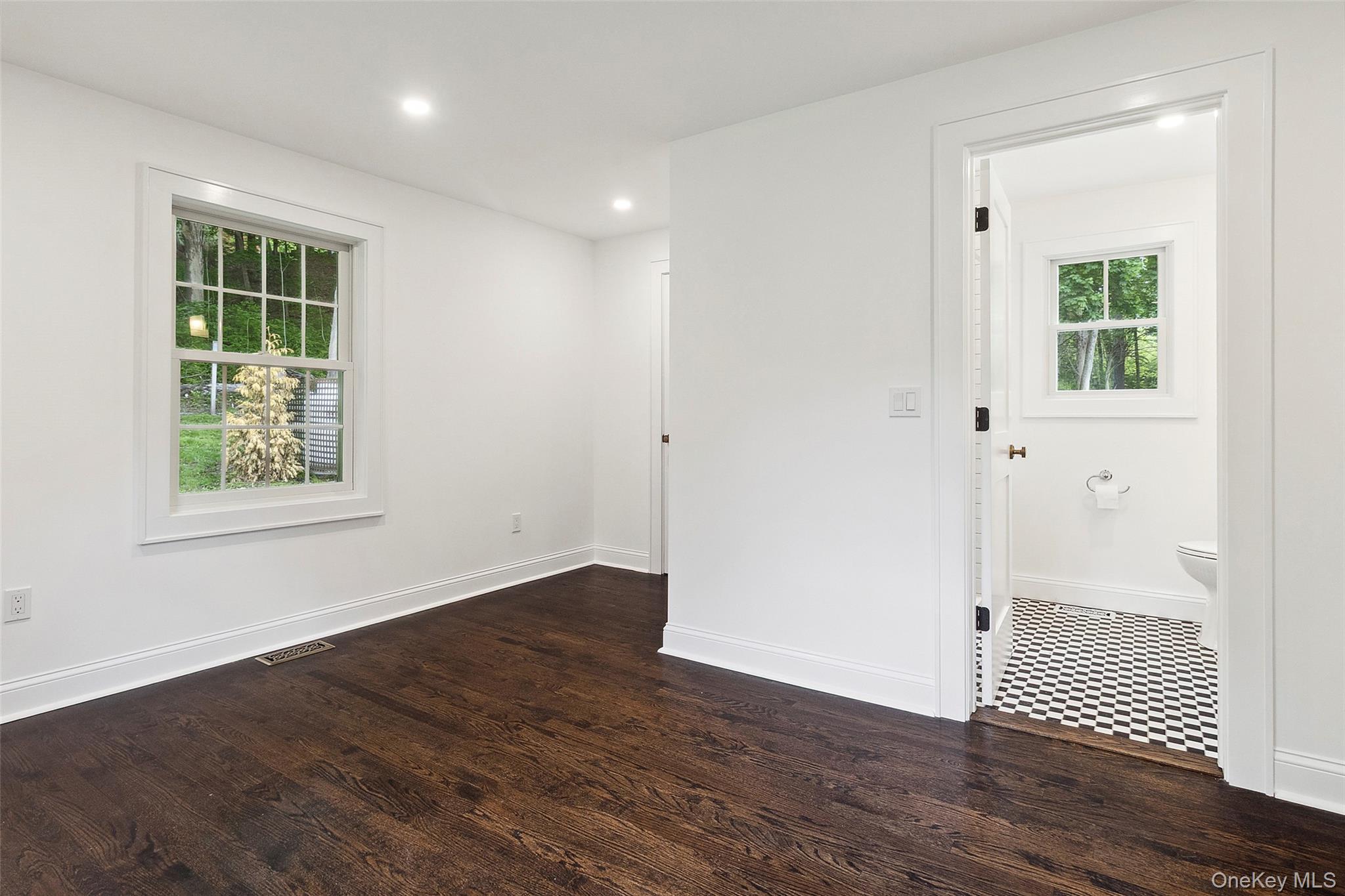 Katonah, New York, 10536, United States, 5 Bedrooms Bedrooms, ,5 BathroomsBathrooms,Residential,For Sale,1942230