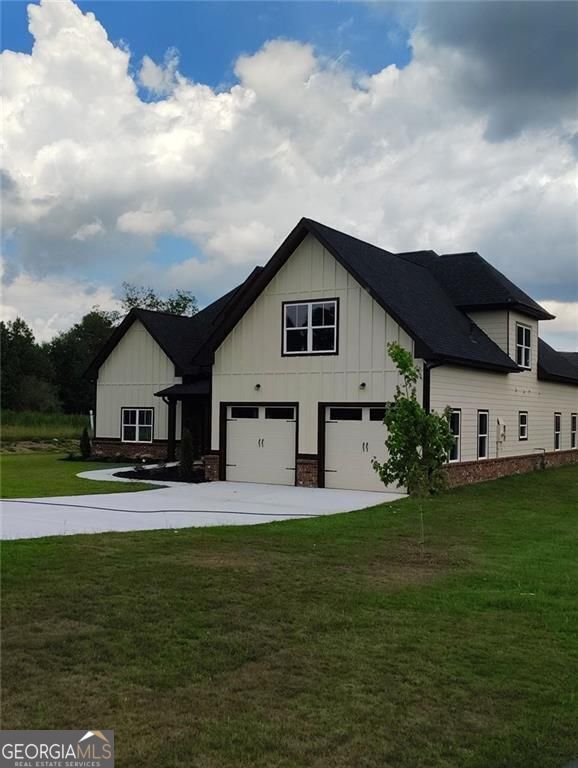 Loganville, Georgia, 30052, United States, 4 Bedrooms Bedrooms, ,4 BathroomsBathrooms,Residential,For Sale,1894991