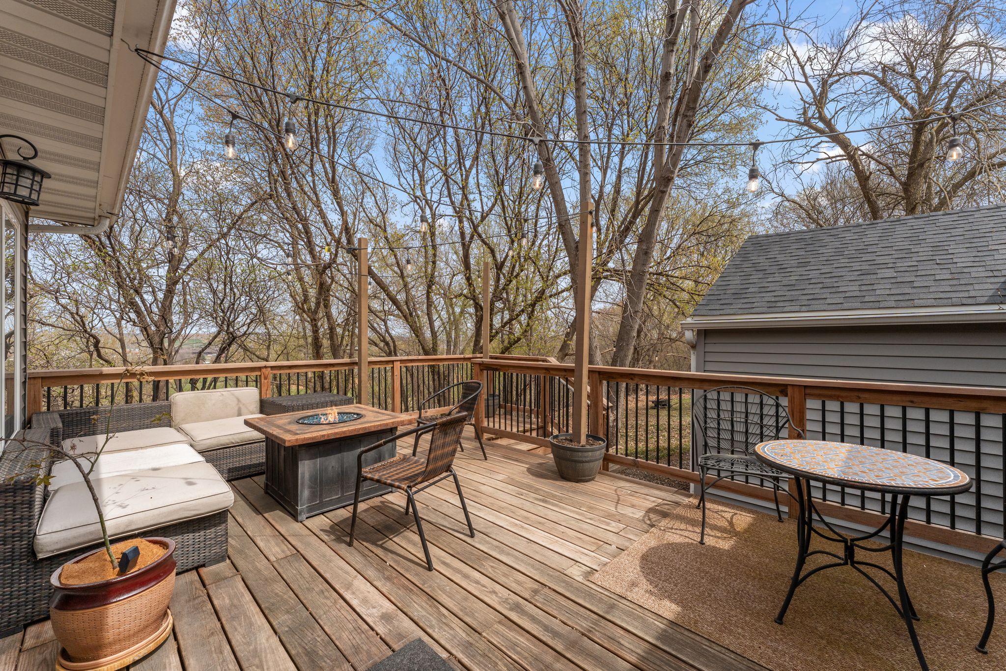  Stylish Renovation Meets Classic Charm - 物件實景