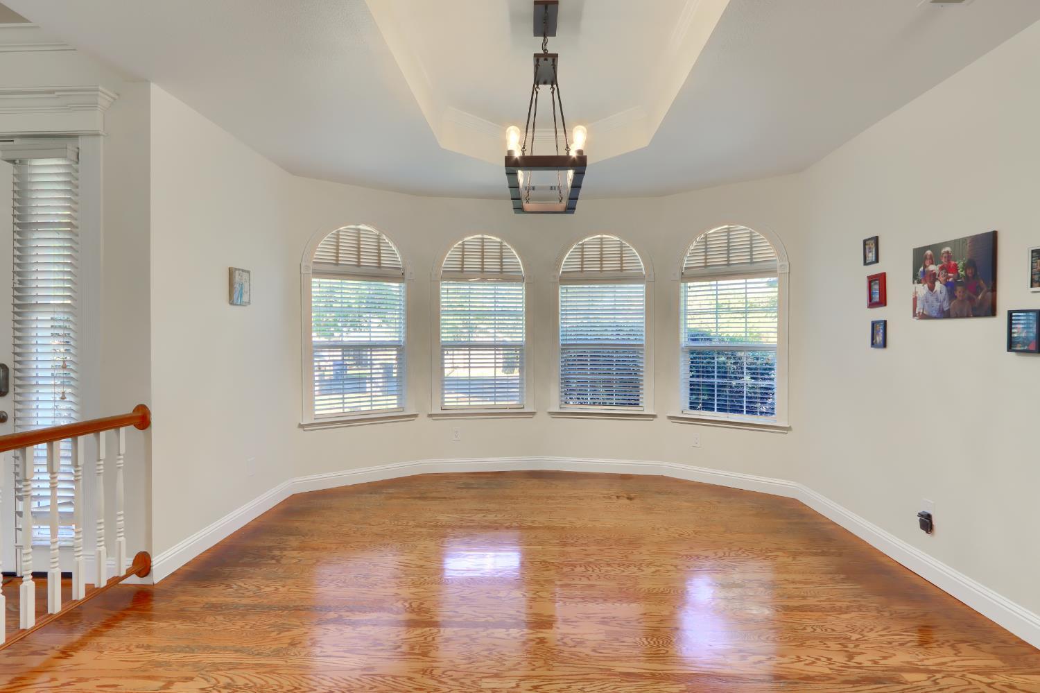 Ahwahnee, California, 93601, United States, 5 Bedrooms Bedrooms, ,4 BathroomsBathrooms,Residential,For Sale,2043706