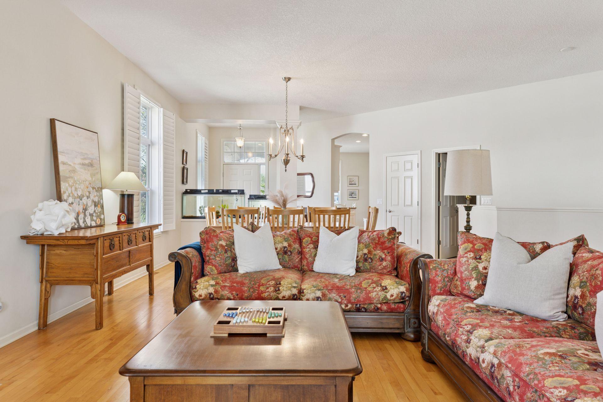 Plymouth, Minnesota, 55446, United States, 3 Bedrooms Bedrooms, ,3 BathroomsBathrooms,Residential,For Sale,1827815